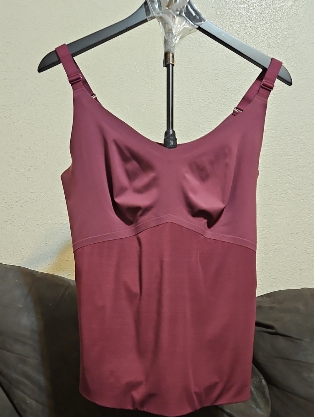 Honeylove Seamless Shaping Camisole in Burgundy